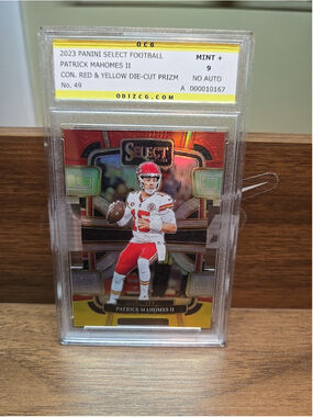 2023 Panini Select - Concourse Patrick Mahomes II #49 Red & Yellow Prizm Die-Cut